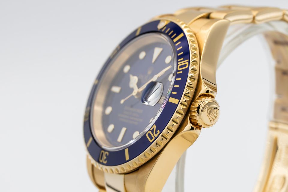Rolex Submariner 16618 Image 2